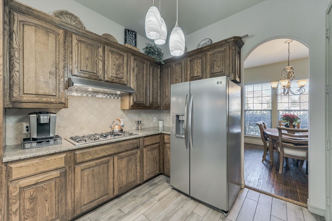 200 Thistle Ridge Denton TX 76210