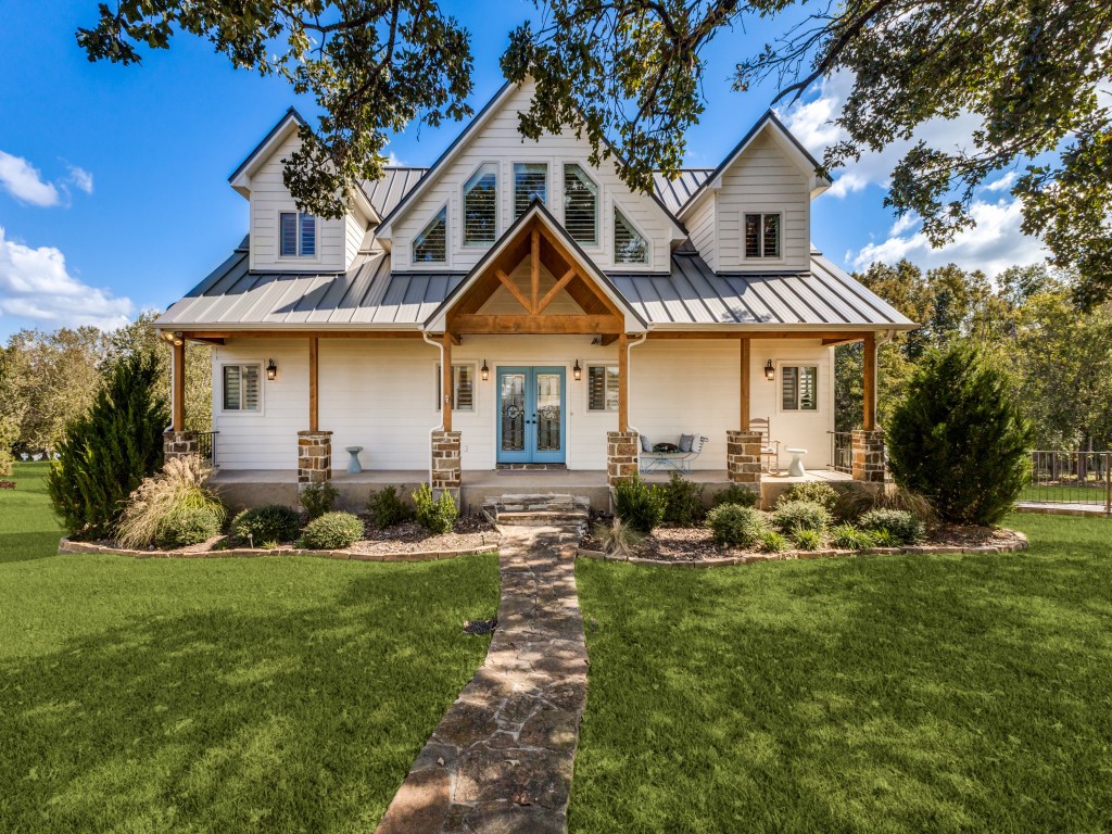 5848 Lago Vista Drive Athens TX 75752