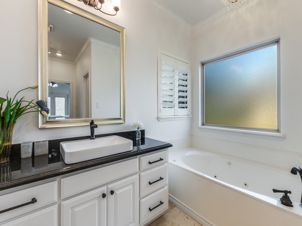 5848 Lago Vista Drive Athens TX 75752