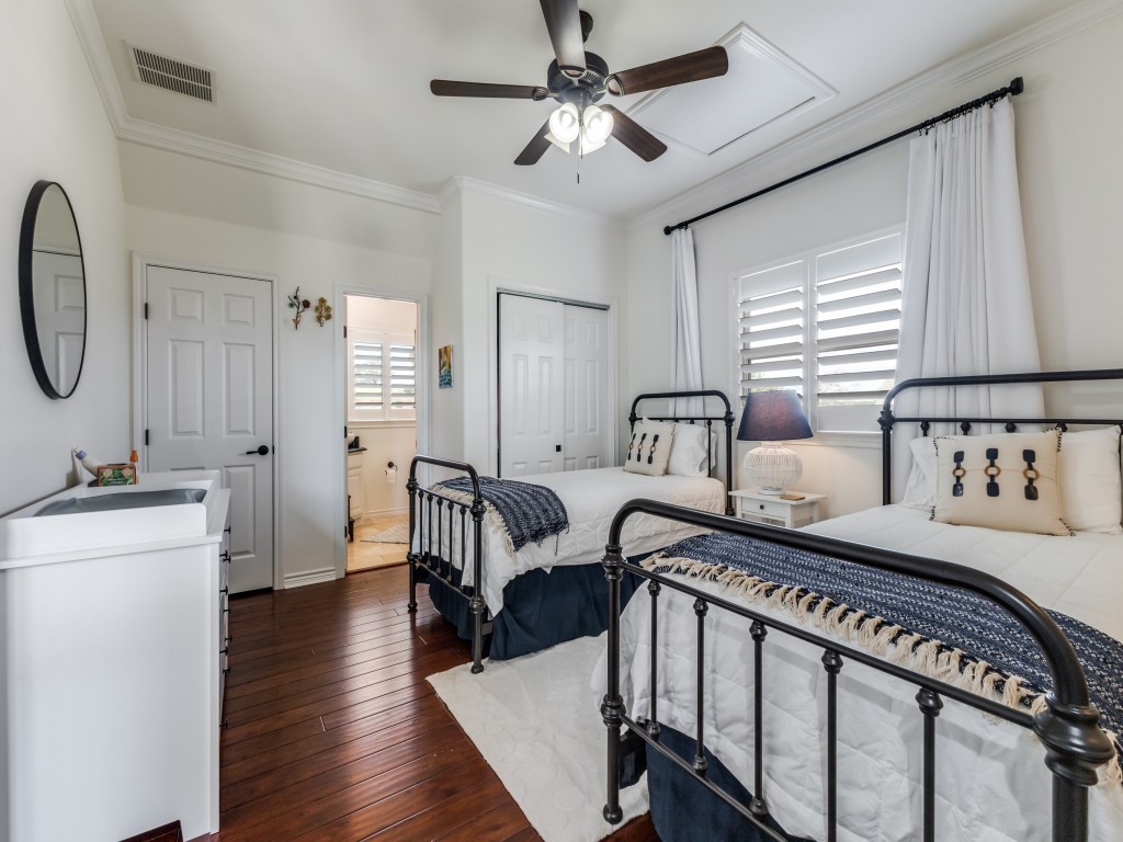 5848 Lago Vista Drive Athens TX 75752