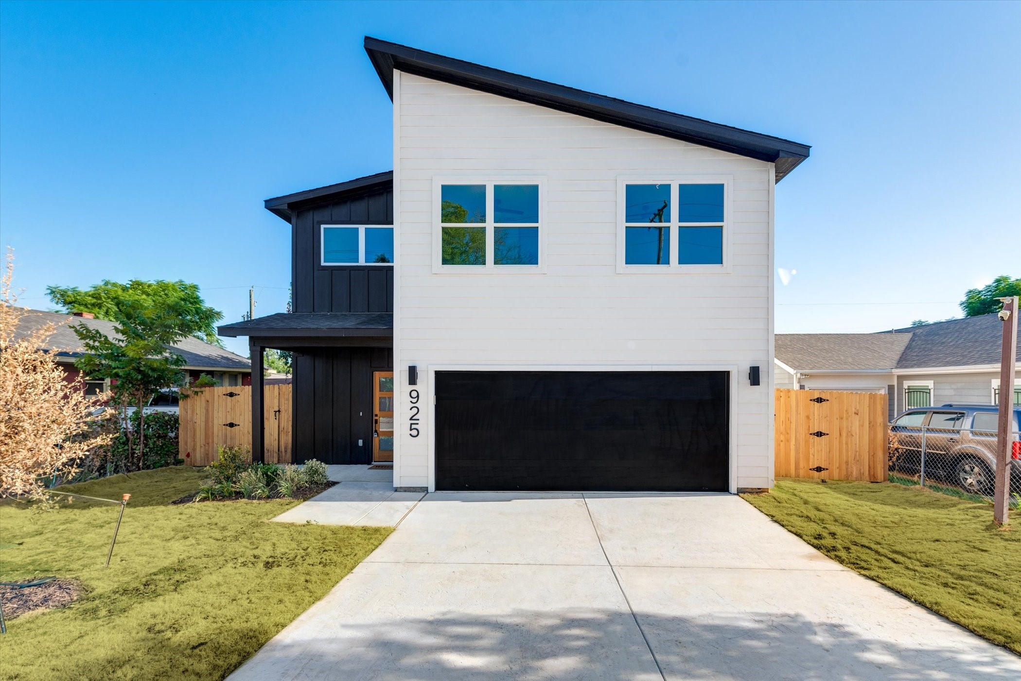 925 E Magnolia Avenue Fort Worth TX 76104