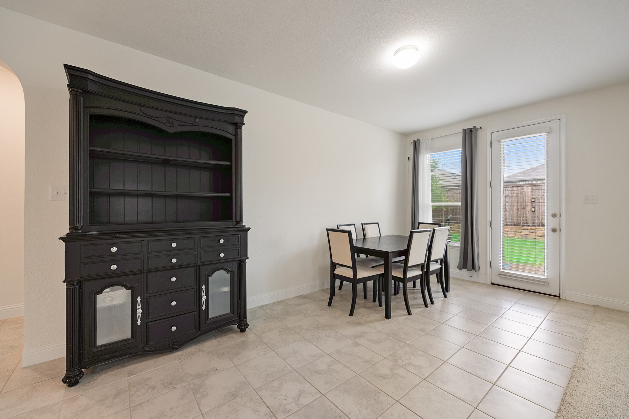 2520 Walker Avenue Aubrey TX 76227