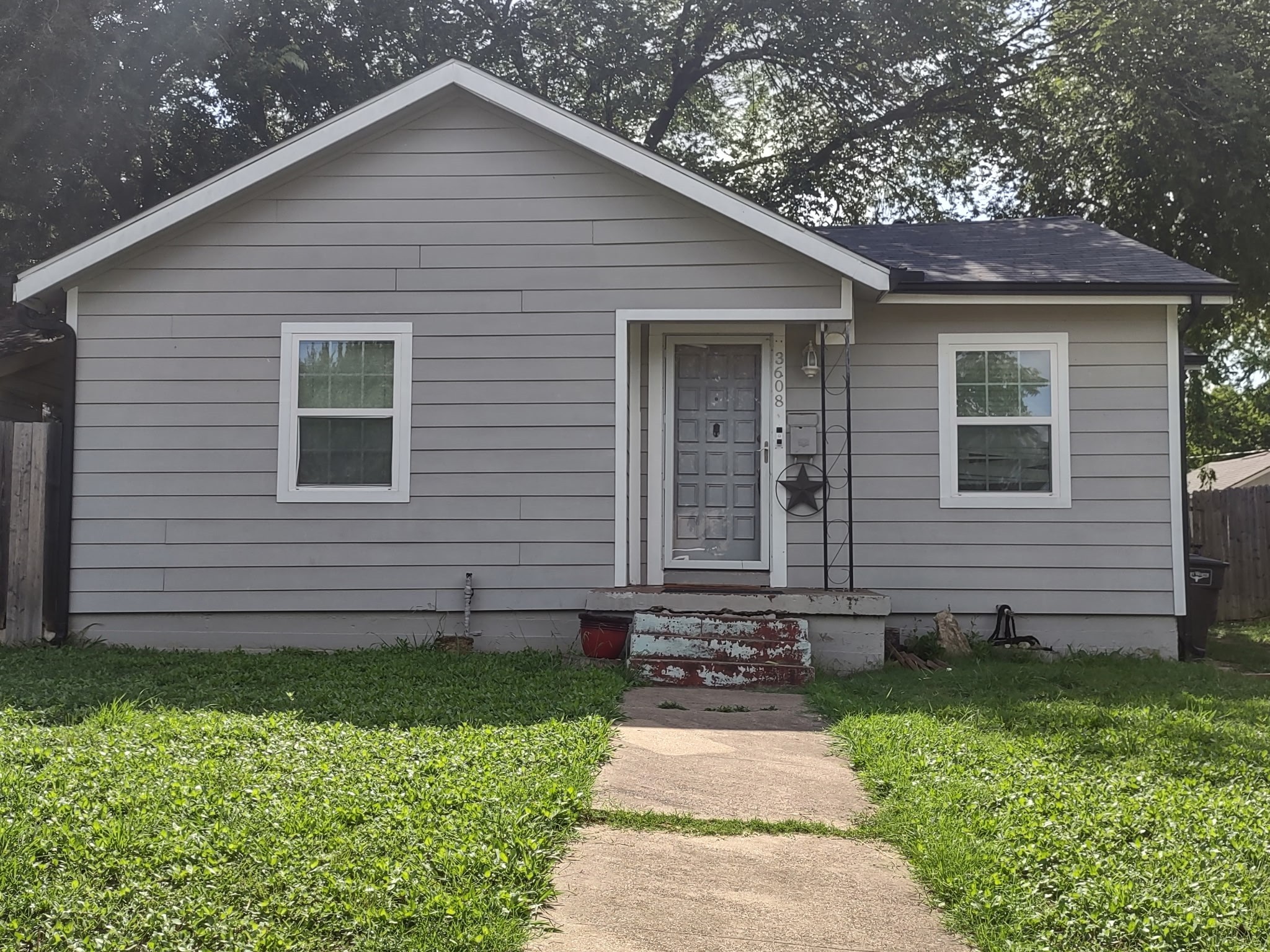 3608 Livingston Avenue Fort Worth TX 76110