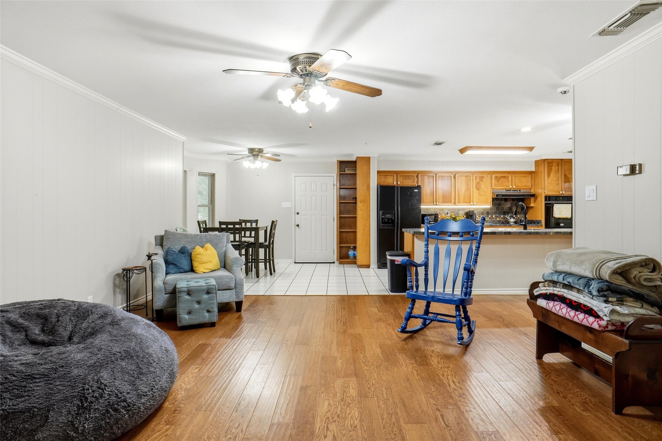 1004 Gladstone Avenue Azle TX 76020