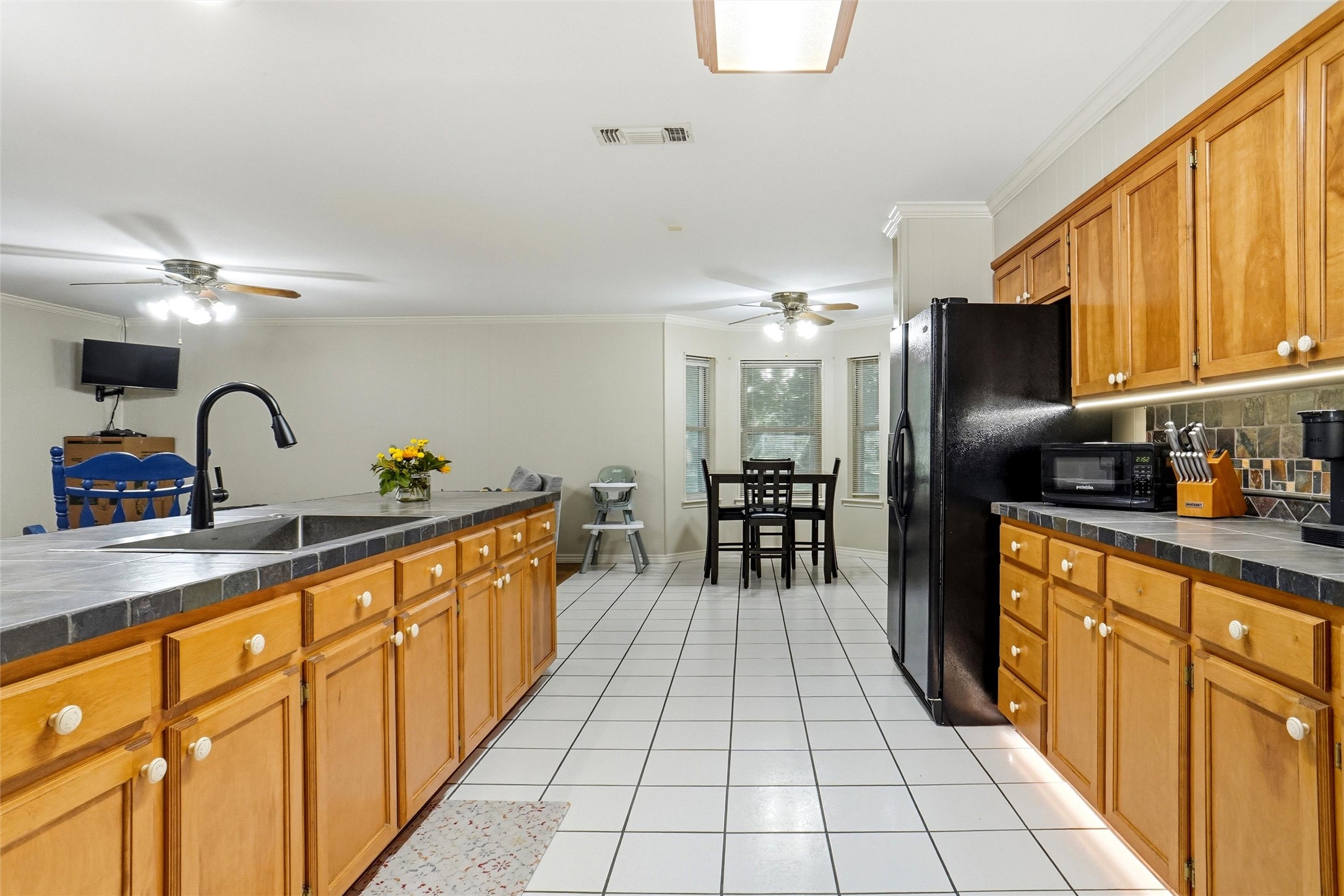 1004 Gladstone Avenue Azle TX 76020