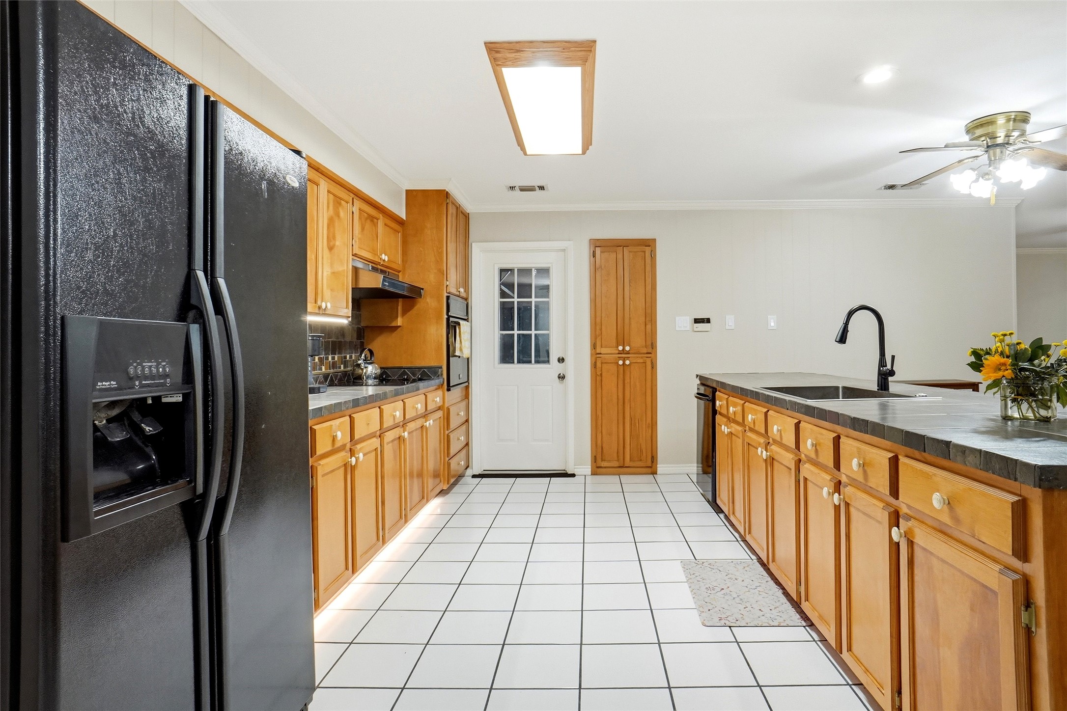 1004 Gladstone Avenue Azle TX 76020