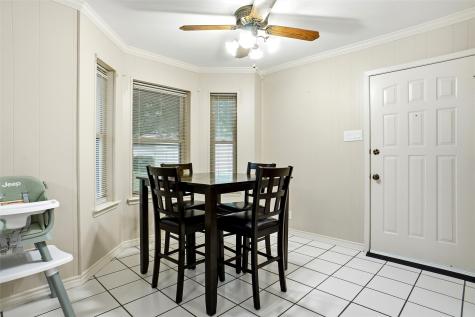 1004 Gladstone Avenue Azle TX 76020