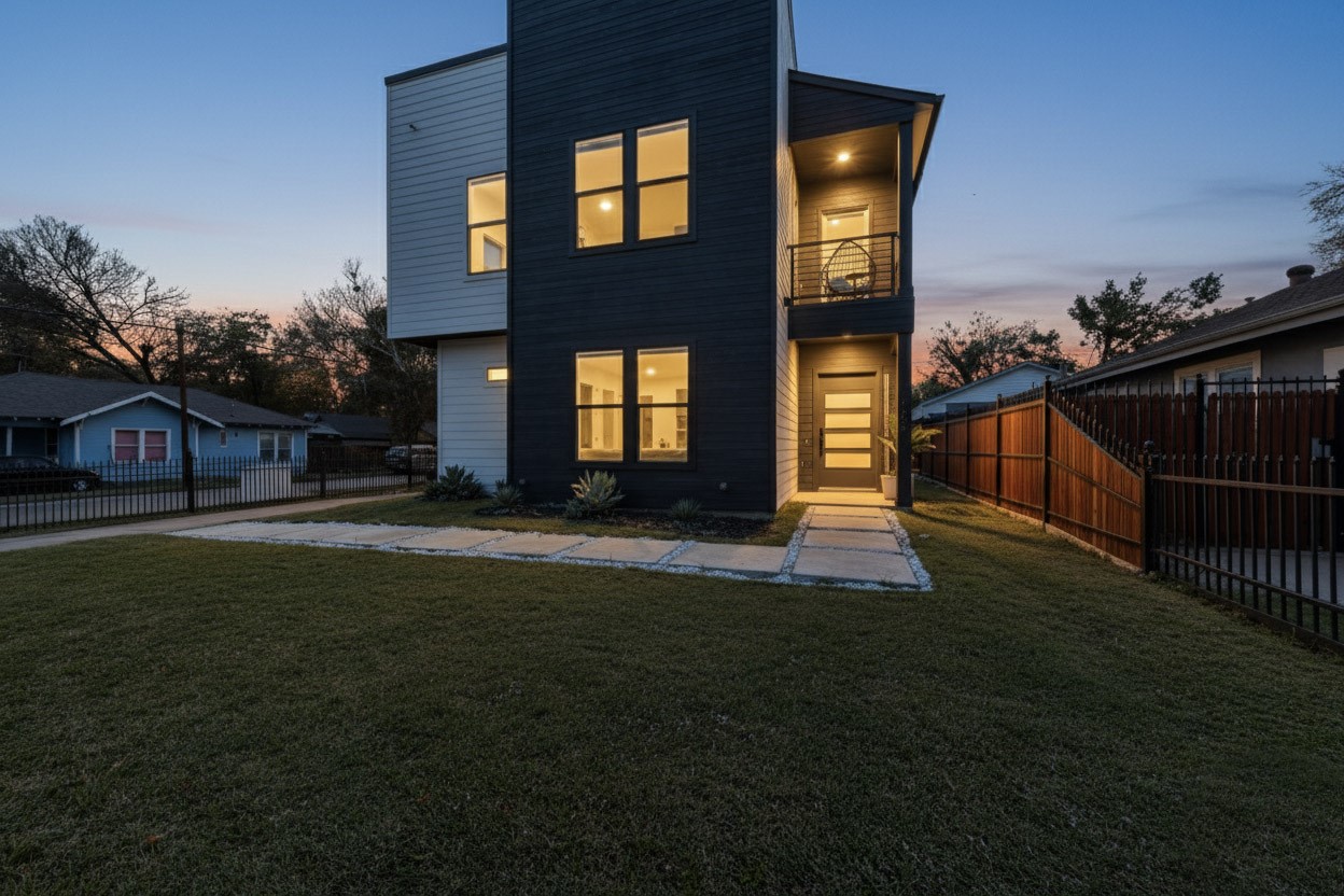 602 Martinique Avenue Dallas TX 75223