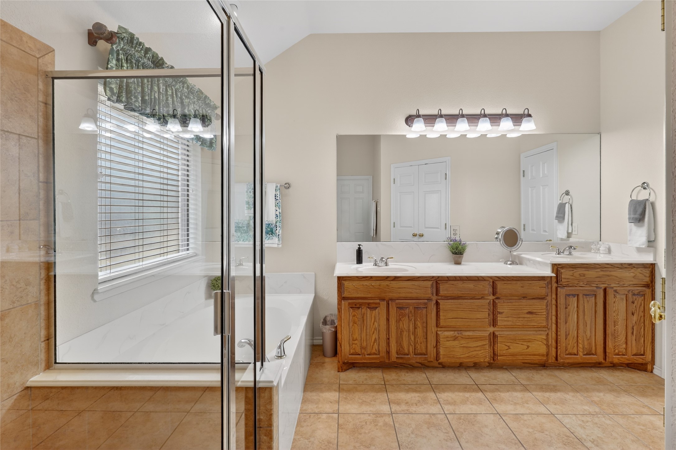 11005 Castle Oak Lane Fort Worth TX 76108