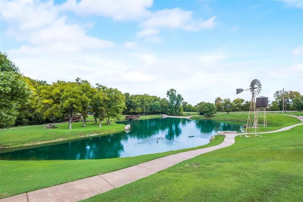 11005 Castle Oak Lane Fort Worth TX 76108
