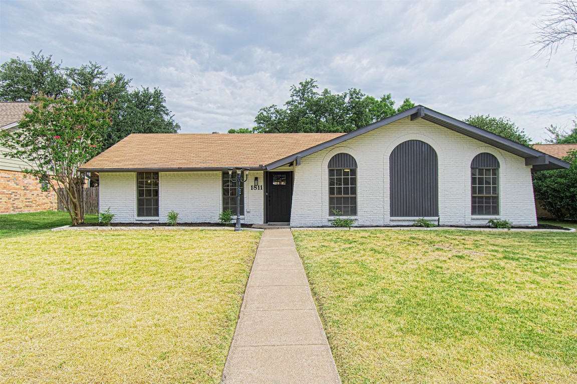 1811 Baylor Drive Richardson TX 75081