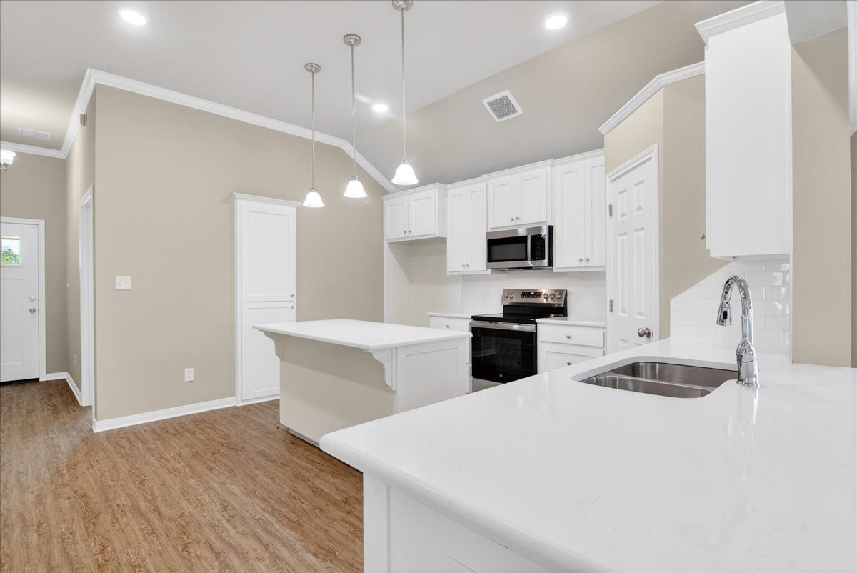 2509 Yoder Lane Robinson TX 76706