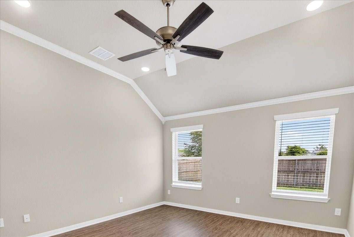 2509 Yoder Lane Robinson TX 76706
