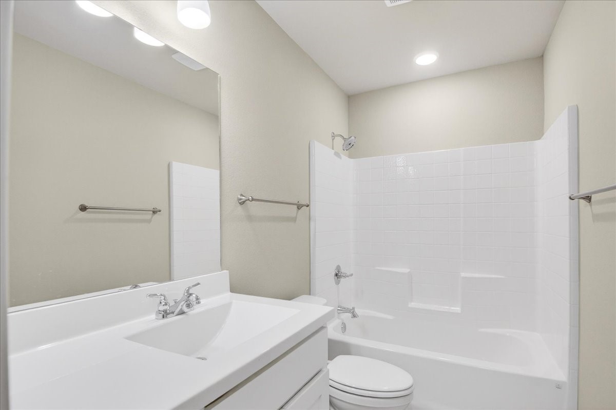 2509 Yoder Lane Robinson TX 76706