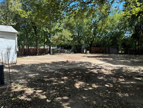 918 Local Vista Drive Dallas TX 75217