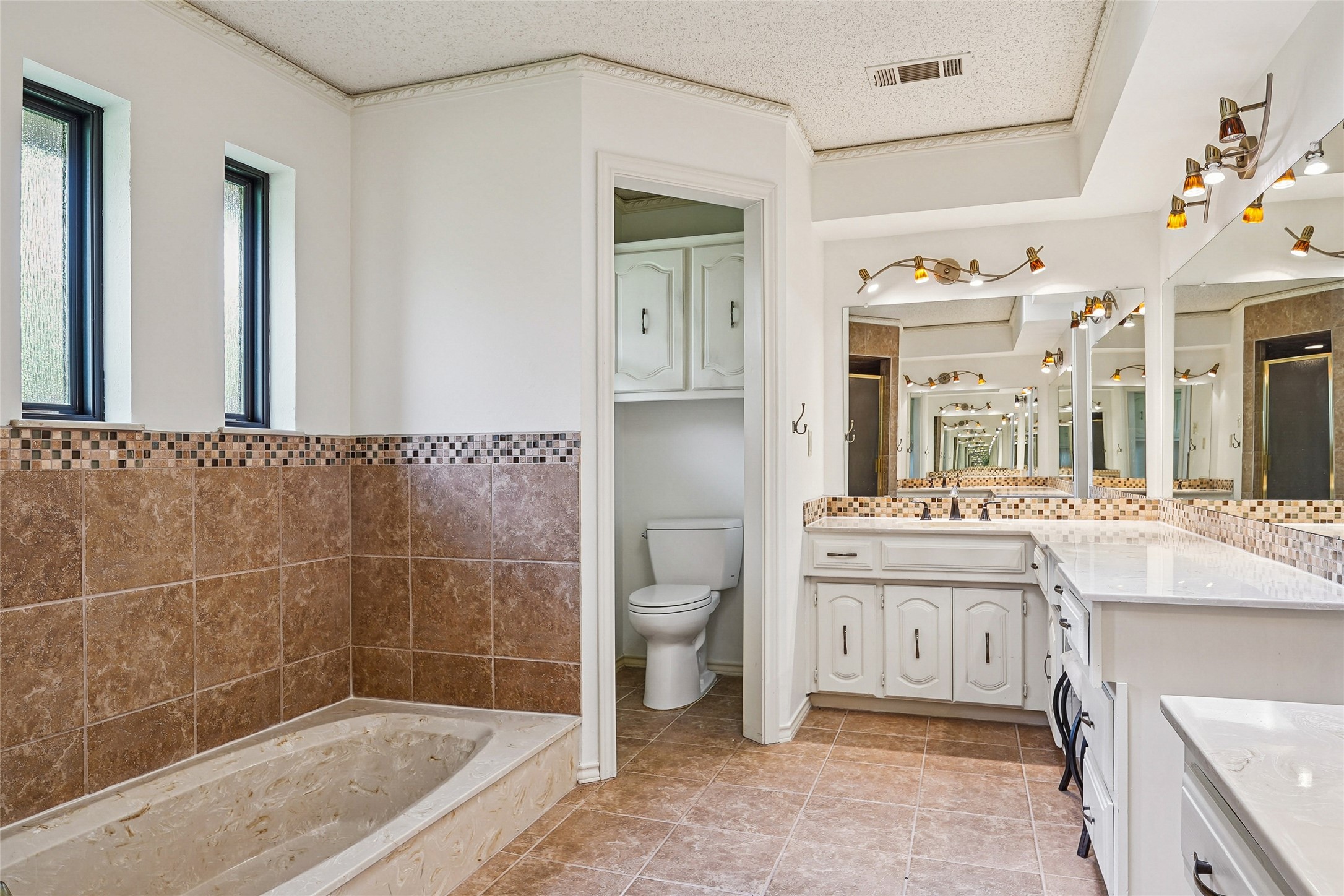 3201 Greenleaf Court Garland TX 75044