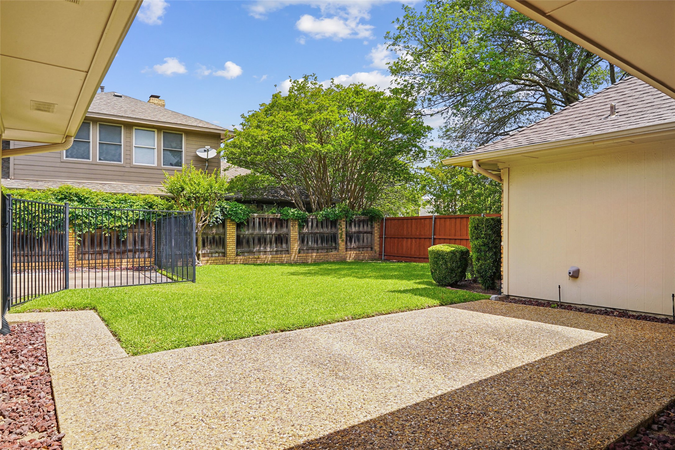 3201 Greenleaf Court Garland TX 75044