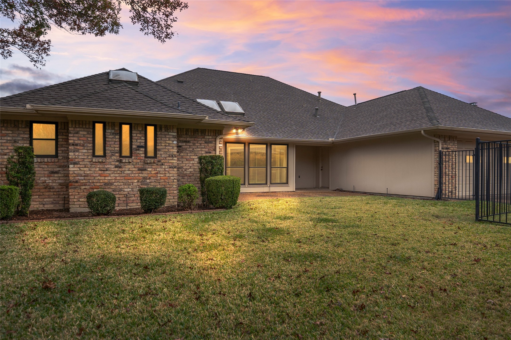 3201 Greenleaf Court Garland TX 75044