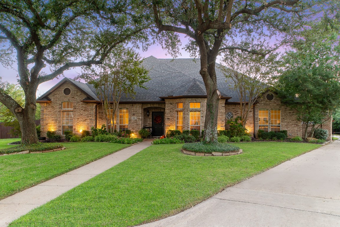 1002 Shadywood Court Southlake TX 76092
