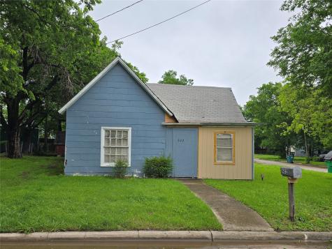 602 N Weaver Street Gainesville TX 76240