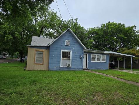 602 N Weaver Street Gainesville TX 76240