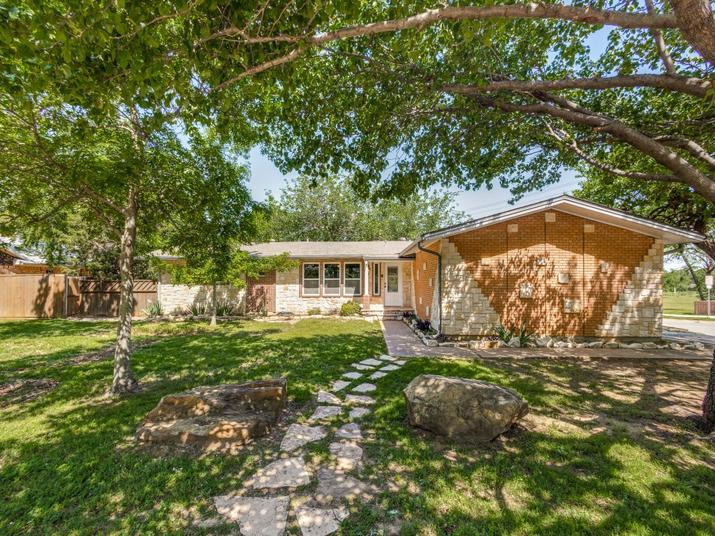 1807 Emerson Lane Denton TX 76209