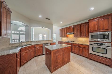 800 Oriole Drive Forney TX 75126