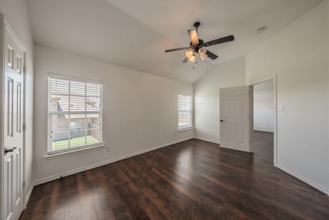 800 Oriole Drive Forney TX 75126