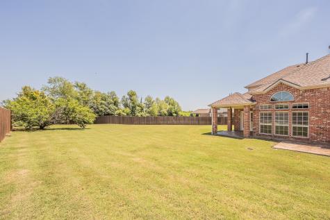 800 Oriole Drive Forney TX 75126