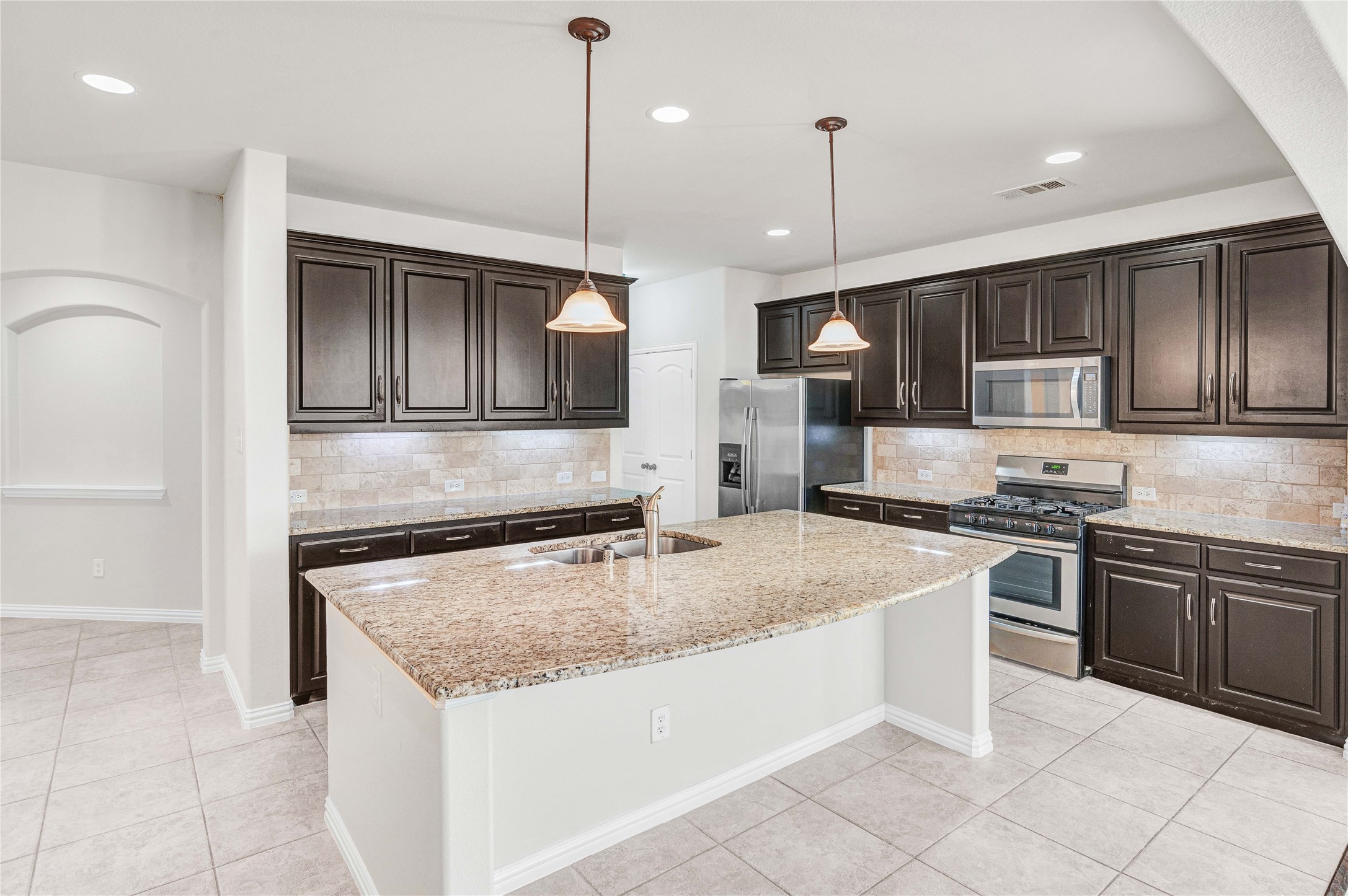 631 Kirby Drive Argyle TX 76226