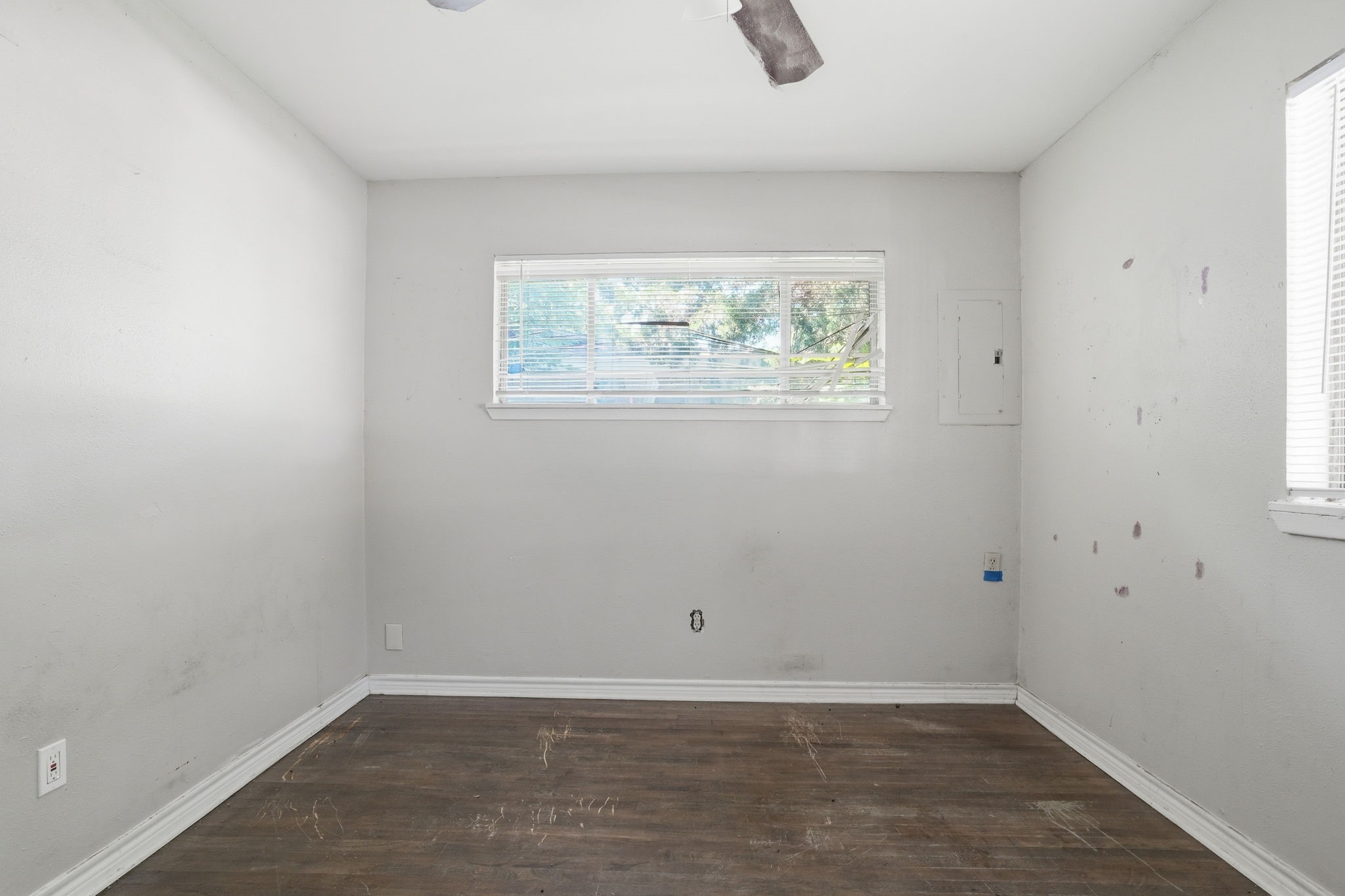 1029 Usher Street Benbrook TX 76126