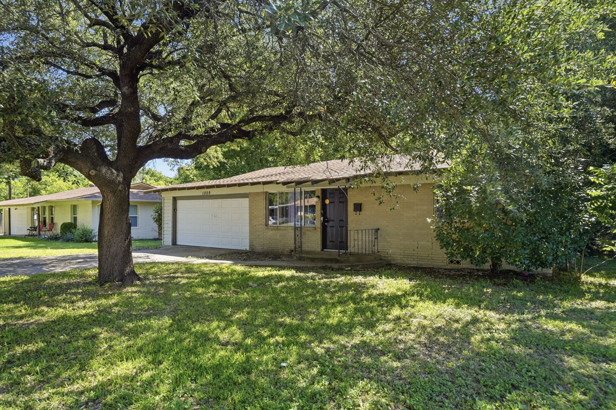 1029 Usher Street Benbrook TX 76126