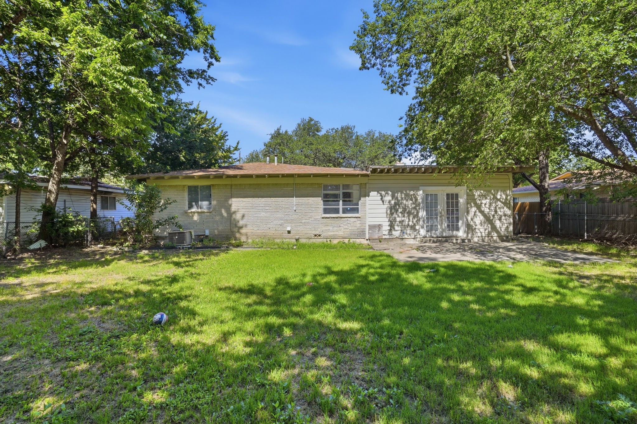 1029 Usher Street Benbrook TX 76126