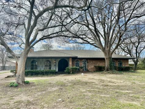 1813 Catalina Circle Sherman TX 75092