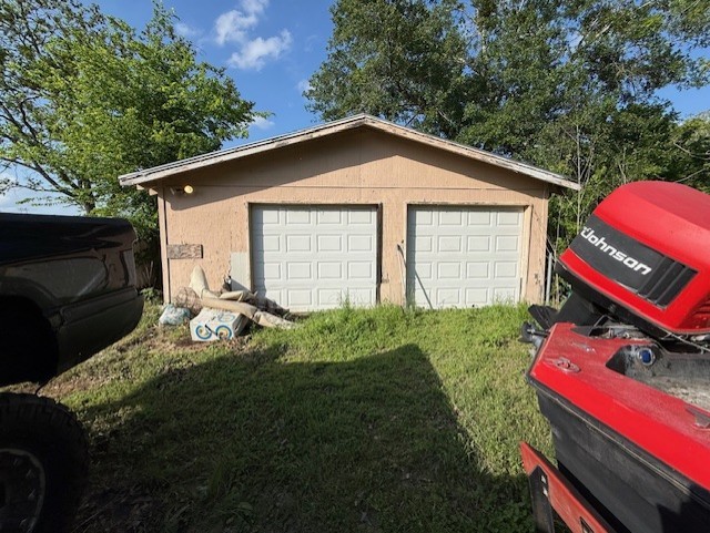 208 N Bridges Elkhart TX 75839