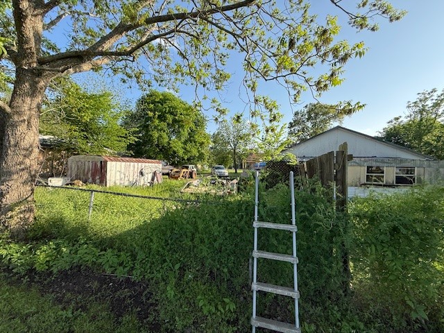 208 N Bridges Elkhart TX 75839
