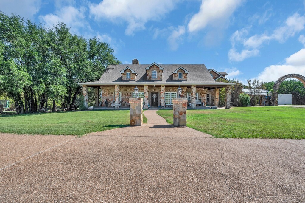 2300 N Rock Creek Road Waco TX 76708