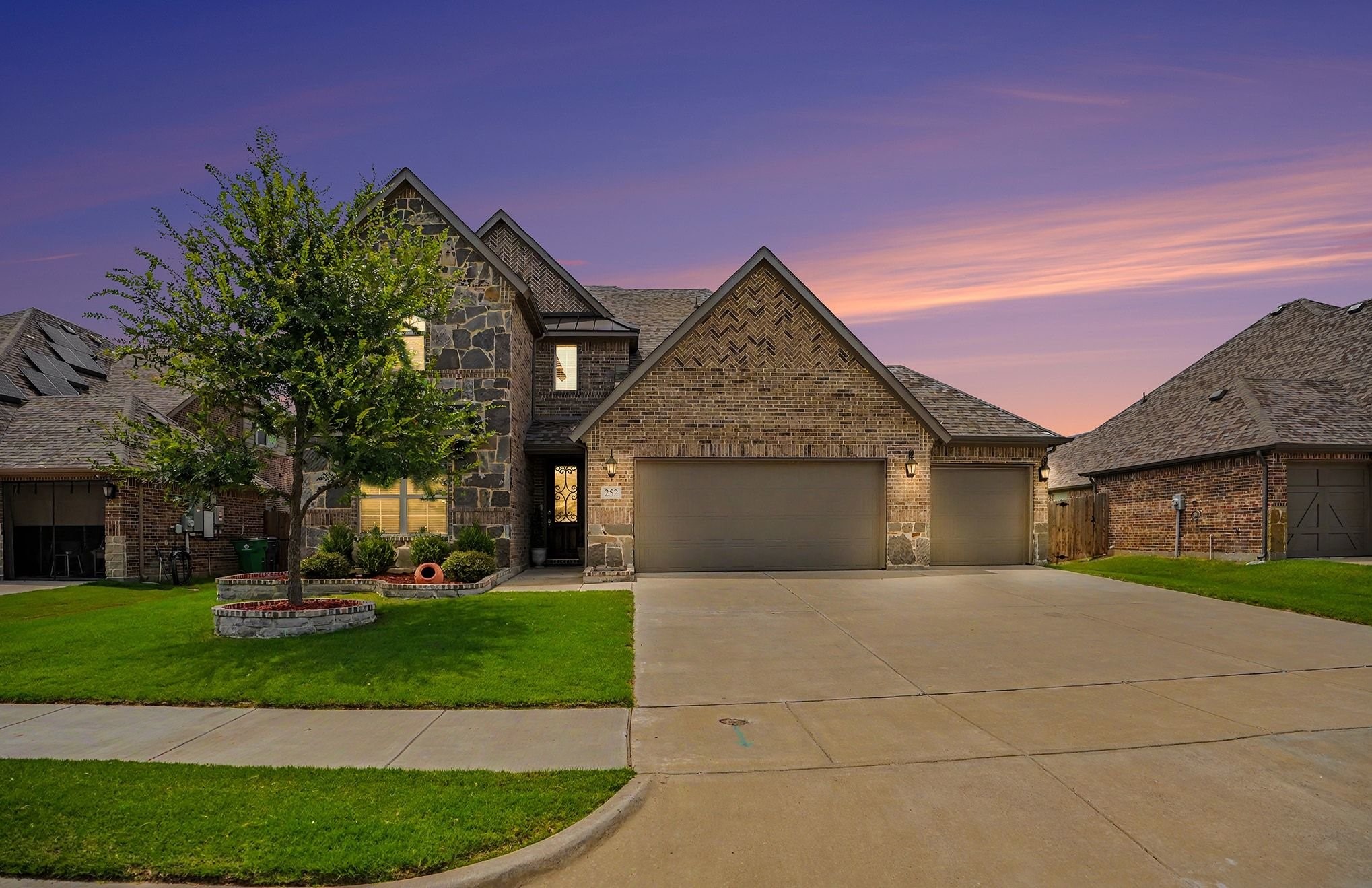 252 Lillian Lane Waxahachie TX 75165