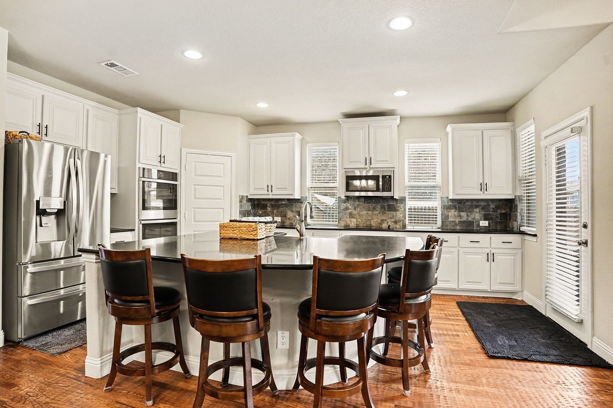 252 Lillian Lane Waxahachie TX 75165