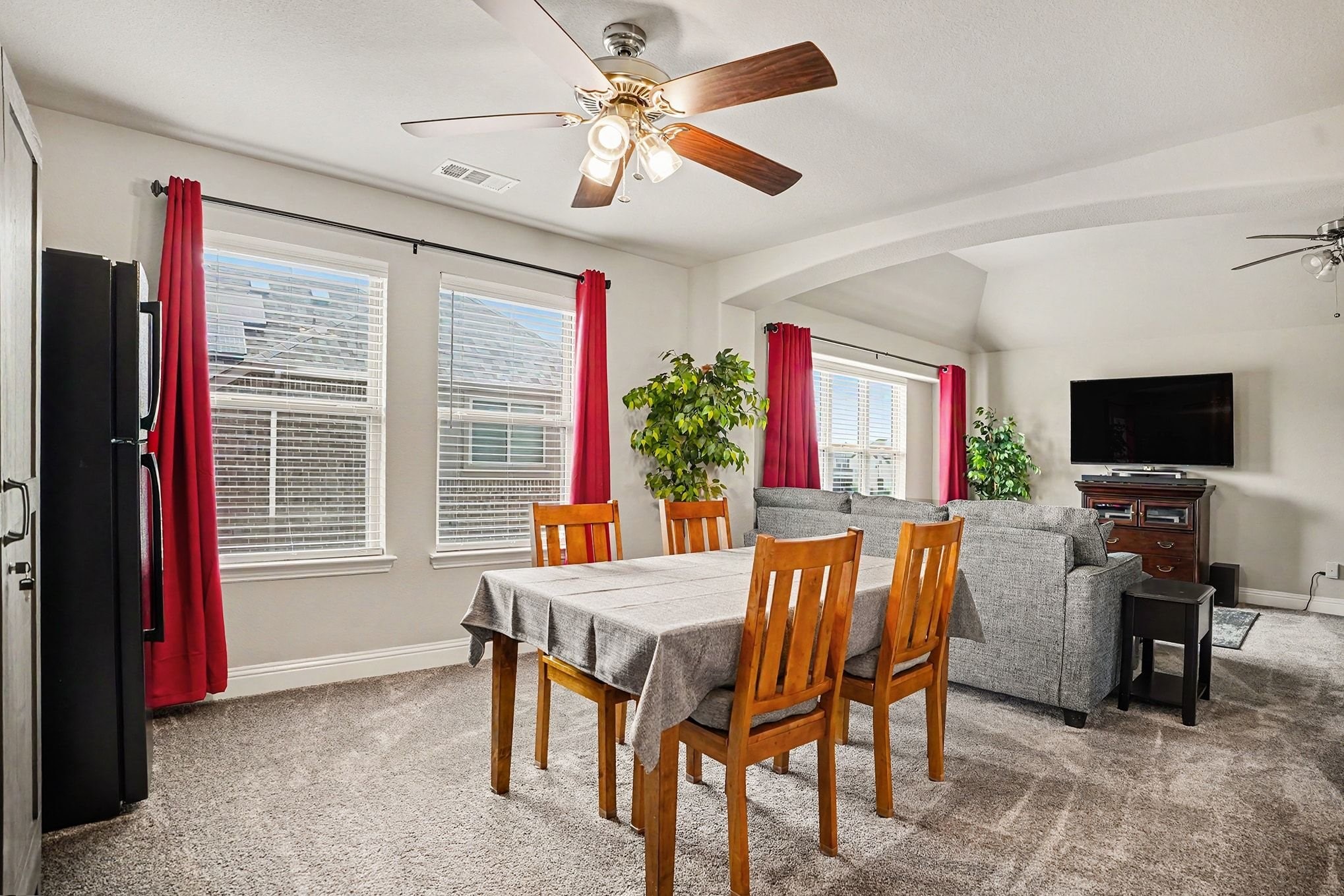 252 Lillian Lane Waxahachie TX 75165