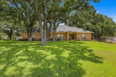2413 Trail Tree Court Burleson TX 76028