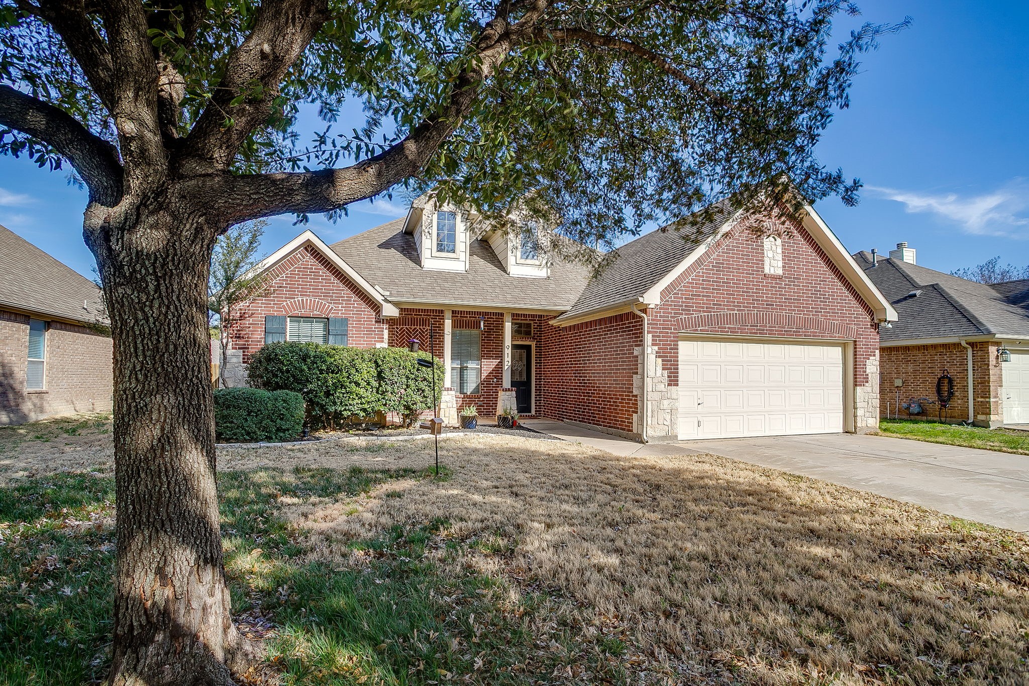 912 Robbins Way Saginaw TX 76179