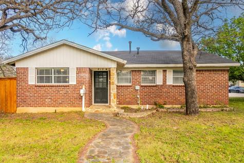 915 Vine Street Euless TX 76040