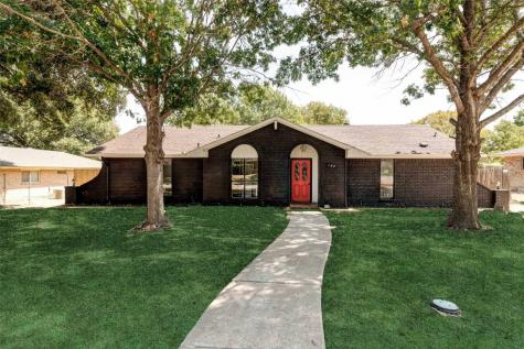 124 N Crestwood Boulevard Desoto TX 75115