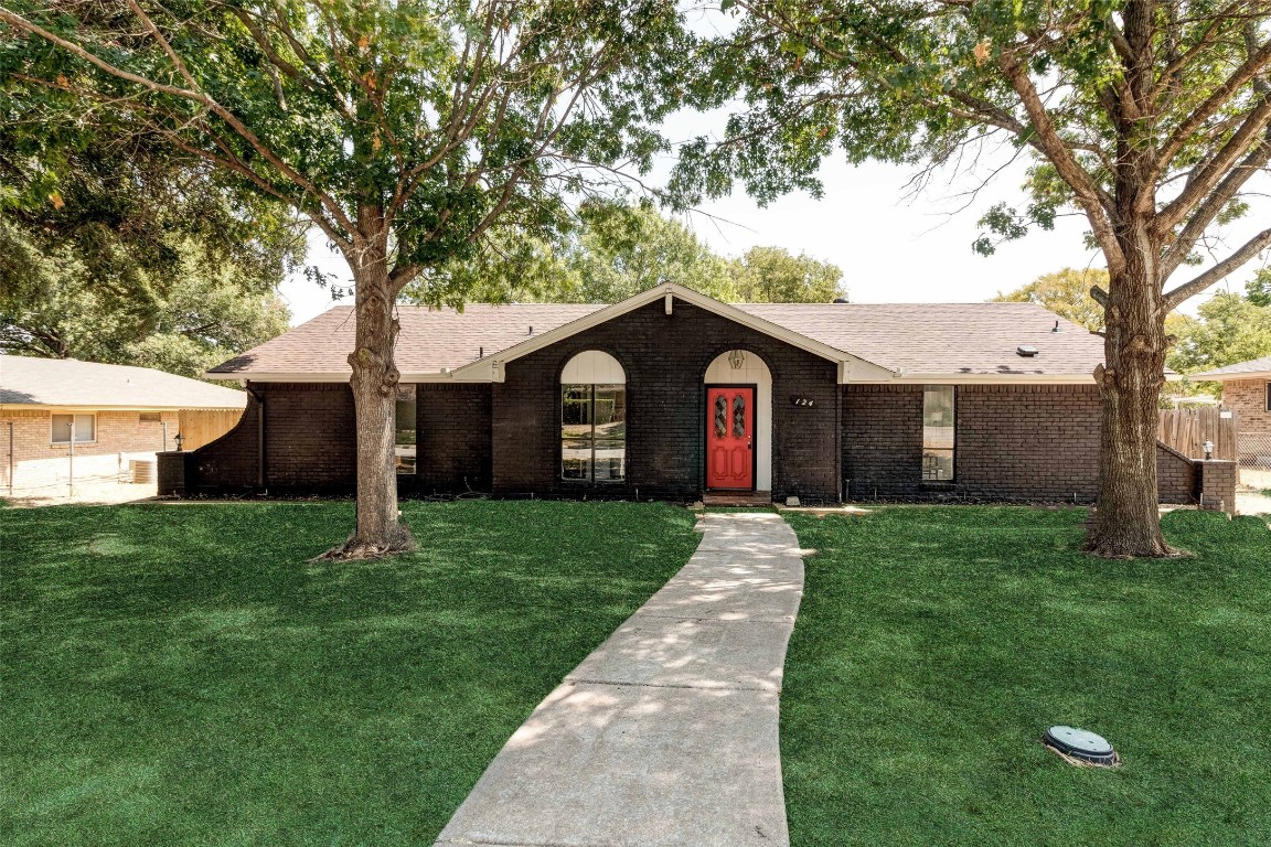 124 N Crestwood Boulevard Desoto TX 75115