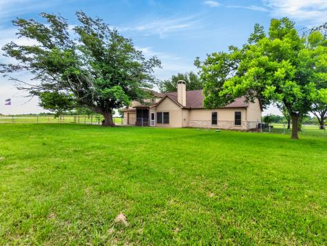 1255 Vineyard Road Gunter TX 75058