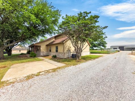 1255 Vineyard Road Gunter TX 75058