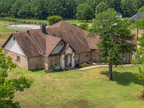215 Deerfield Lake Circle Hallsville TX 75605