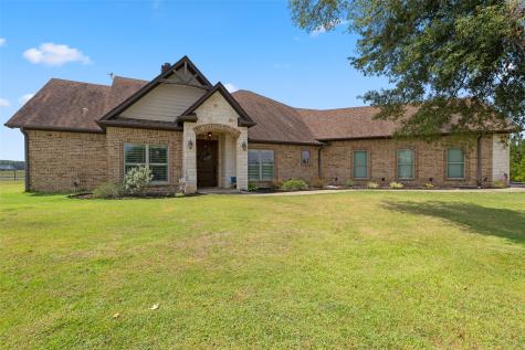 215 Deerfield Lake Circle Hallsville TX 75605