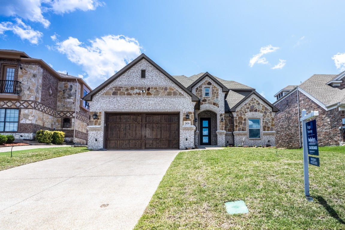 2828 Fountain View Boulevard Cedar Hill TX 75104